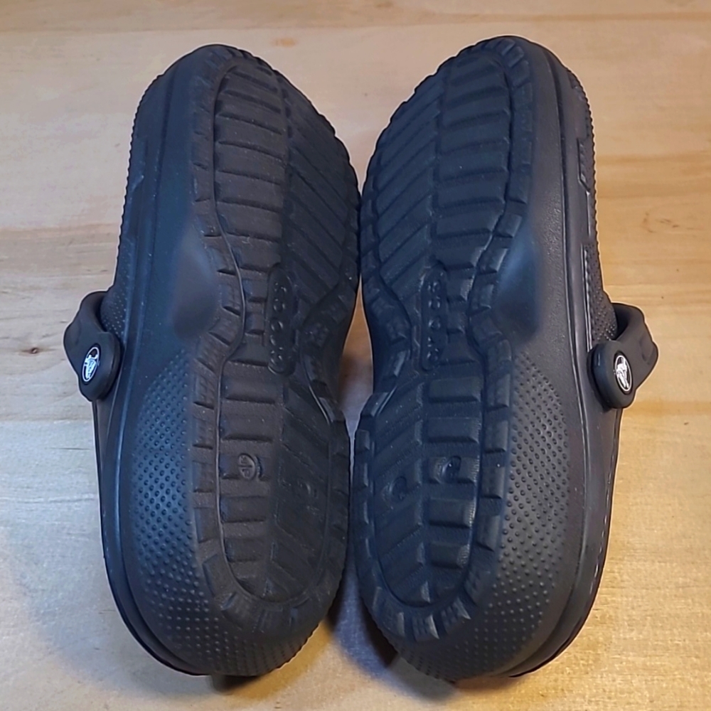 Crocs Fur Lined Black Unisex Adult Clogs - Picture 9 of 10
